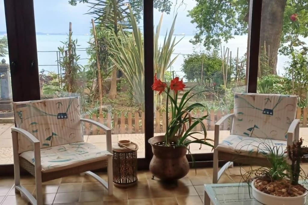 Brezza Marina - Appartamento In Villa Fronte Mare Trieste Exterior foto