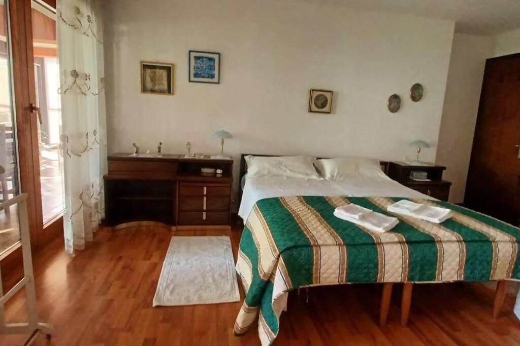 Brezza Marina - Appartamento In Villa Fronte Mare Trieste Exterior foto